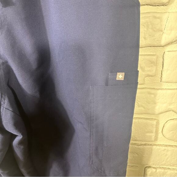 Figs Yola Maternity Scrub Pants in Navy Size XXL - Picture 8 of 11